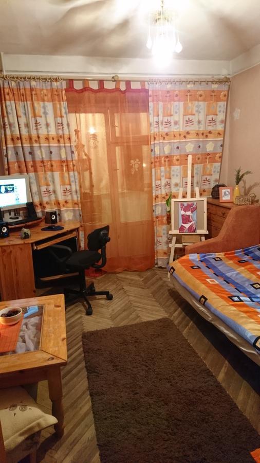 Comfortable Isolated Turnkey Room Near The Subway And The International Exhibition Center Kiev Exterior foto