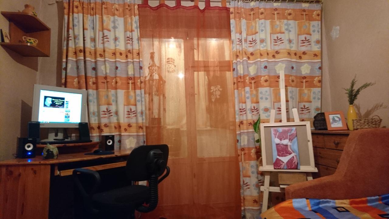 Comfortable Isolated Turnkey Room Near The Subway And The International Exhibition Center Kiev Exterior foto